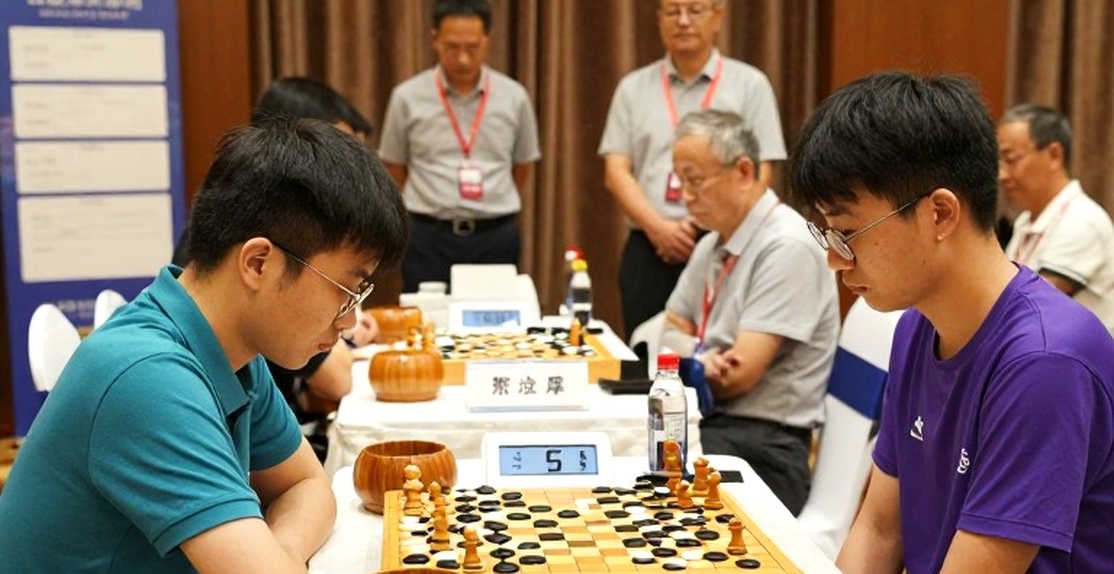 Tàn cuộc cờ vua không còn là góc tối: Karsten Müller và 25 năm xây dựng trường phái học tương tác Tàn cuộc cờ vua không còn là góc tối: Karsten Müller và 25 năm xây dựng trường phái học tương tác