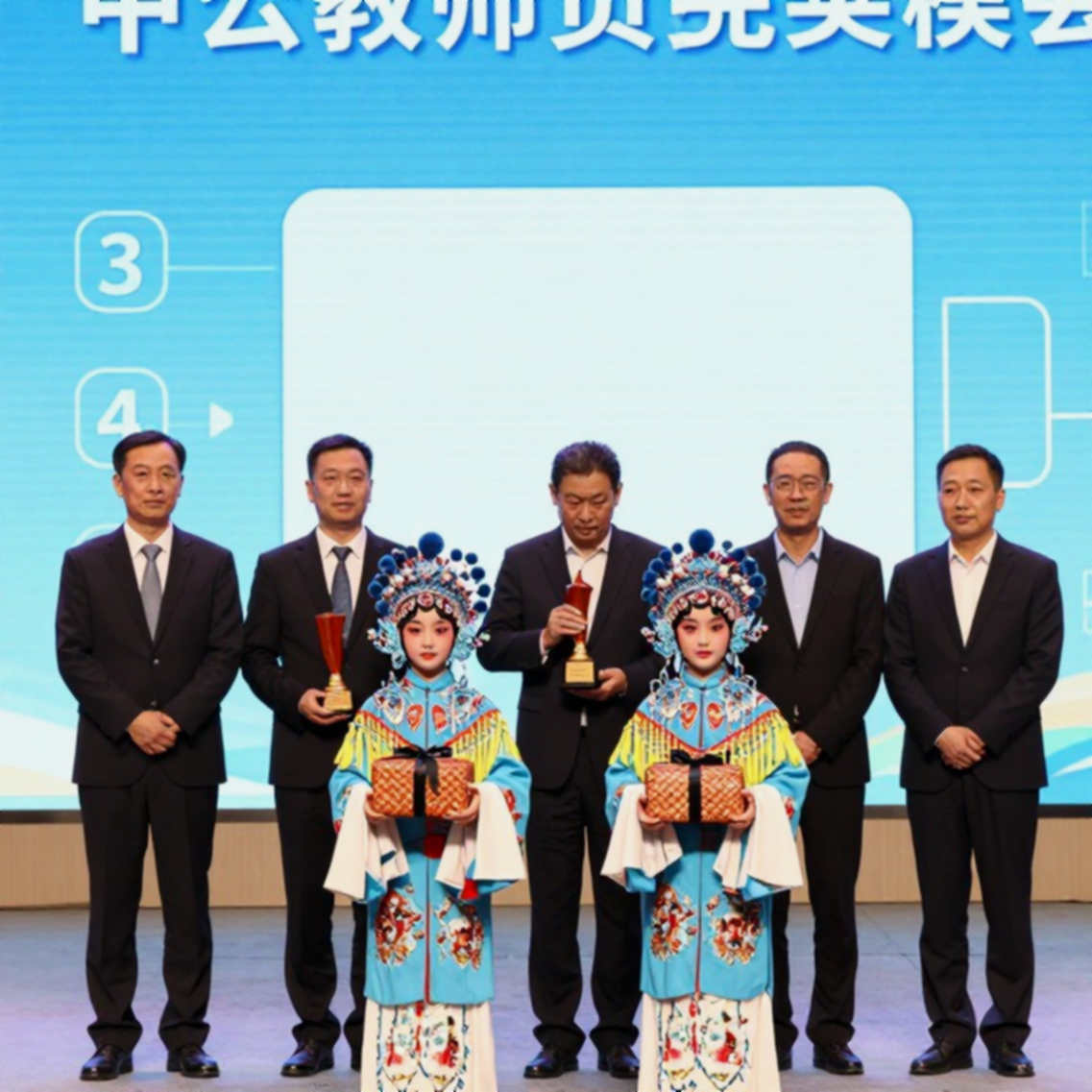 Khung xương rỗng năm 2077: khi cỗ máy phân tích cờ vua trả về một bàn tiệc không có món ăn Khung xương rỗng năm 2077: khi cỗ máy phân tích cờ vua trả về một bàn tiệc không có món ăn