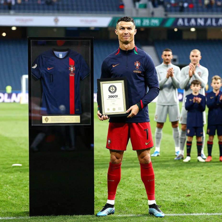Mbappé, đầu gối trái và cuộc chiến định vị giữa Villarreal và Roma