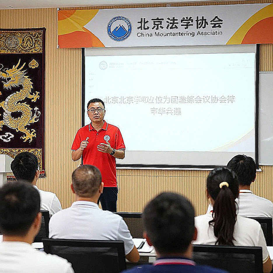 Khi bản phân tích trống rỗng: Bài học về dữ liệu cho bóng đá Việt Nam Khi bản phân tích trống rỗng: Bài học về dữ liệu cho bóng đá Việt Nam