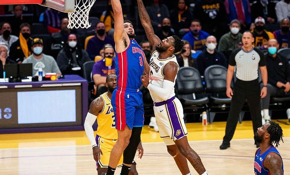 Real Madrid và cú đánh cược NBA: Phân tích thương vụ Nick Smith Jr. qua lăng kính kinh doanh thể thao Real Madrid và cú đánh cược NBA: Phân tích thương vụ Nick Smith Jr. qua lăng kính kinh doanh thể thao