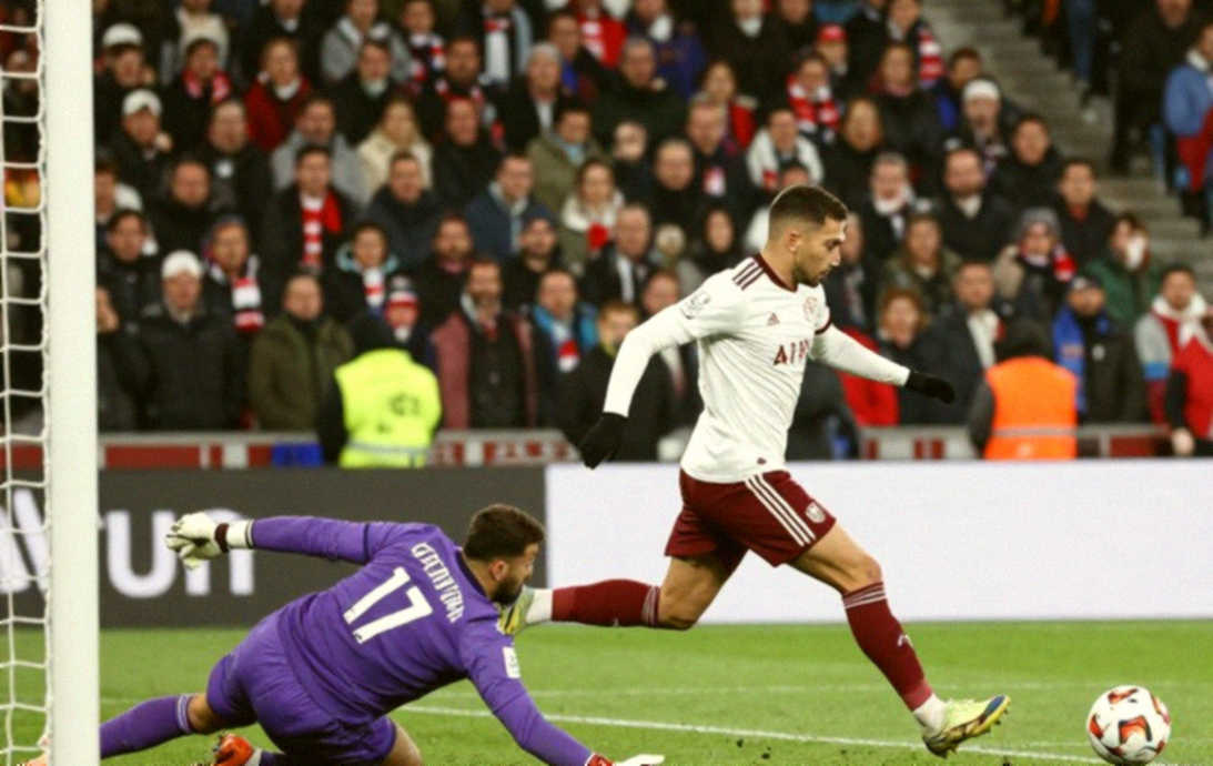 Lyon Patch a 0-4 Wound With a 31-Year-Old Midfielder — And a Six-Matchday Equation Lyon Patch a 0-4 Wound With a 31-Year-Old Midfielder — And a Six-Matchday Equation