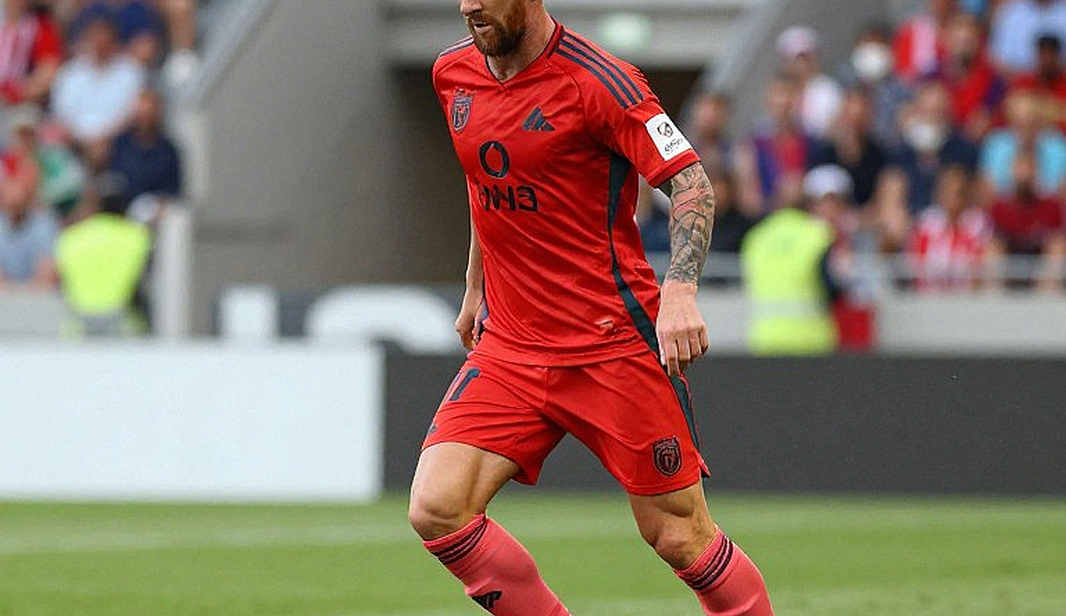 Liam Delap và chiếc áo số 9 tuyển Anh: một bàn thắng, một lời khuyên và một hồ sơ chưa khớp Liam Delap và chiếc áo số 9 tuyển Anh: một bàn thắng, một lời khuyên và một hồ sơ chưa khớp