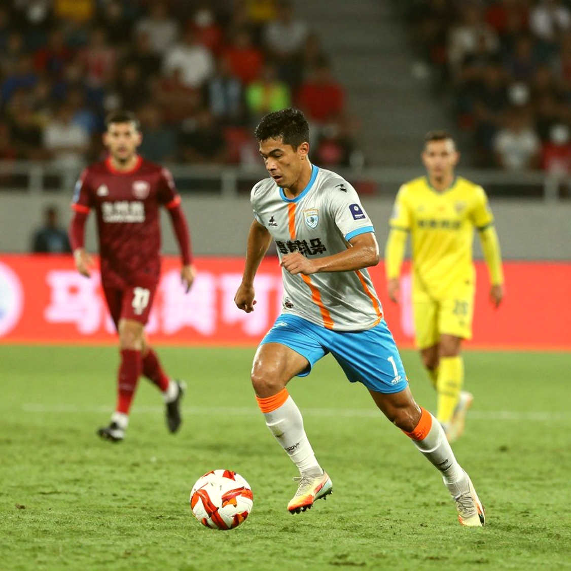 Real Madrid loay hoay trước Roma: Hàng thủ rách toạc, Huijsen trở lại nhưng bài toán nào cũng đau đầu