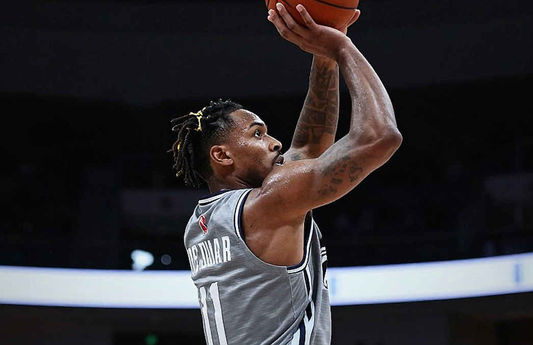 Paul George vào top 8 mọi thời đại: 2.451 quả ba điểm và giới hạn của một cột mốc